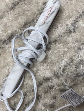 Foxy Bae flat iron